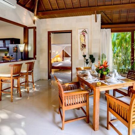 Willa Heart Of Seminyak, 2Br, Sleeps 4, Walk To Bintang Zewnętrze zdjęcie