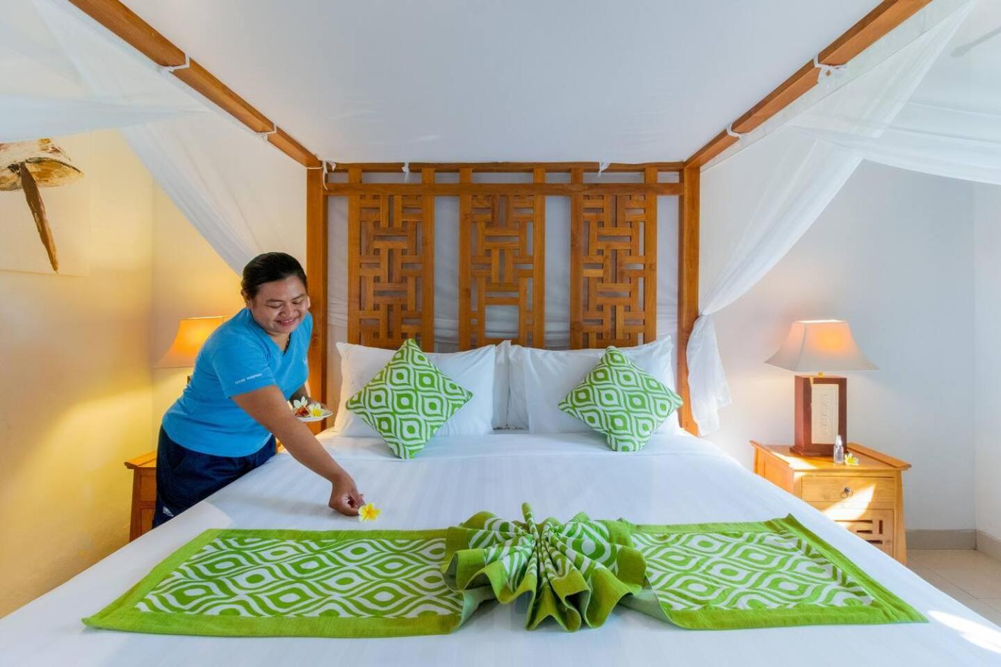 Willa Heart Of Seminyak, 2Br, Sleeps 4, Walk To Bintang Zewnętrze zdjęcie