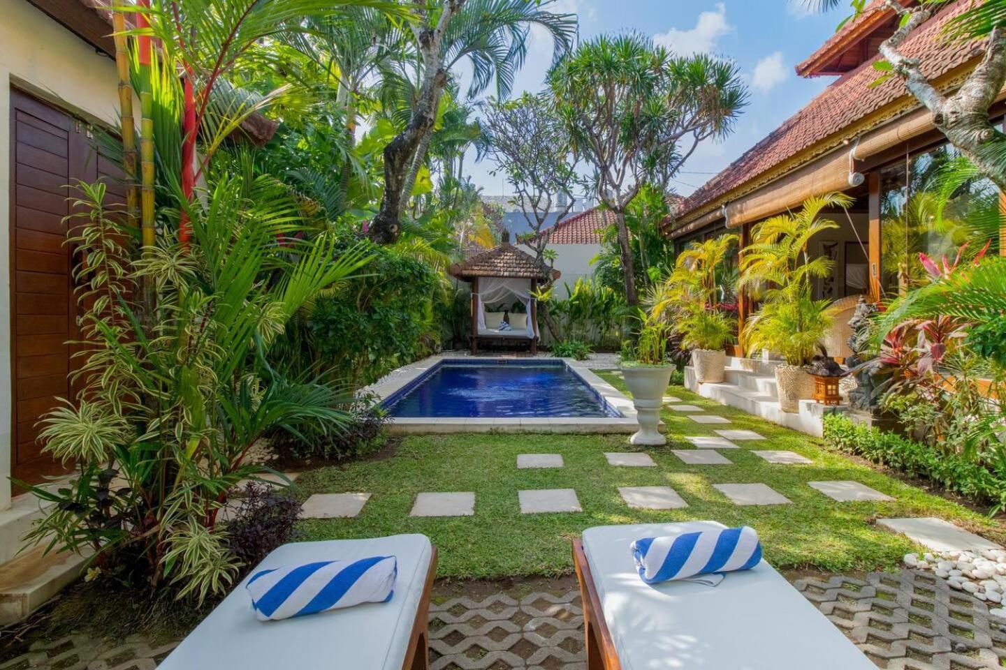 Willa Heart Of Seminyak, 2Br, Sleeps 4, Walk To Bintang Zewnętrze zdjęcie